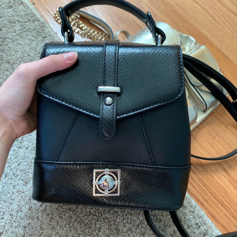 3 backpack 🎒 - Picture 2 of 7
